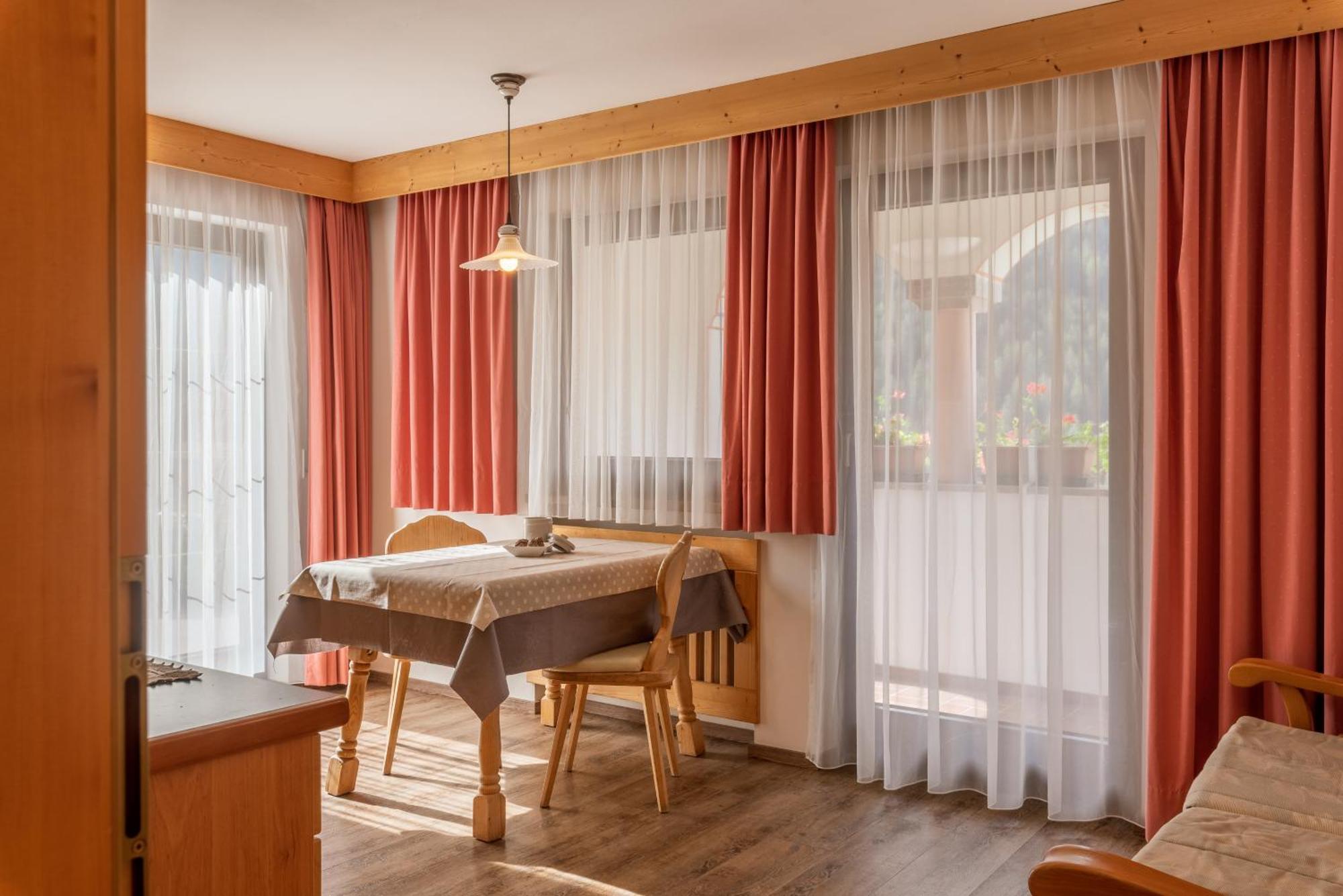 Residence Prapoz Ortisei Ngoại thất bức ảnh